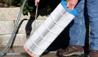 swimming-pool-filter-cleaning-riyadh